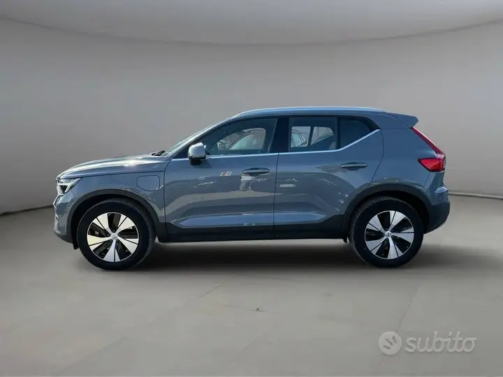 Volvo Xc40 2023 photo 2