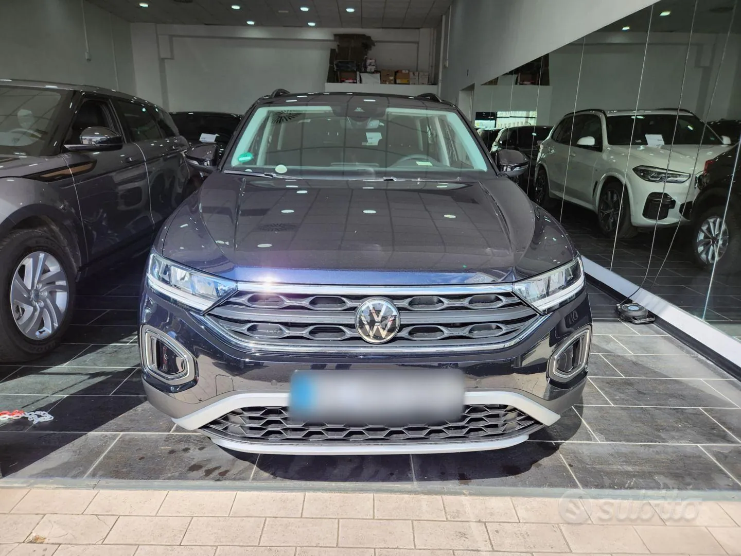 Volkswagen T-Roc 2023 photo 3