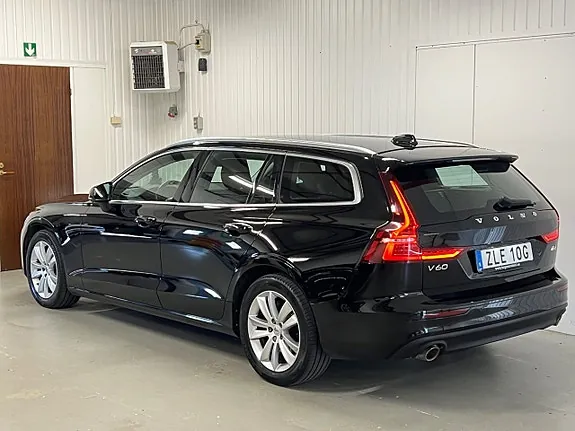 Volvo V60 2021 photo 2