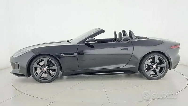 Jaguar F-Type 2017 photo 5