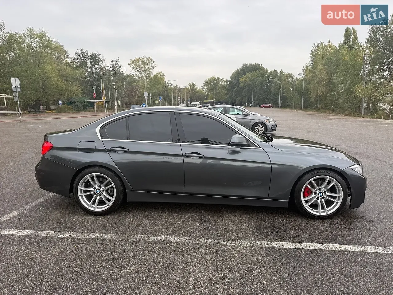 BMW 3 Series 2016 photo 3
