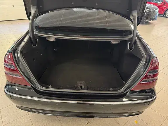Mercedes-Benz E 220 2004 photo 5