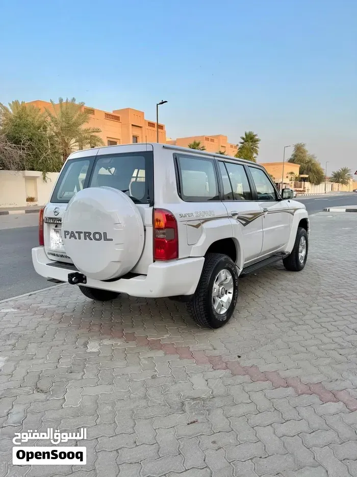 Nissan Patrol 2008 photo 2