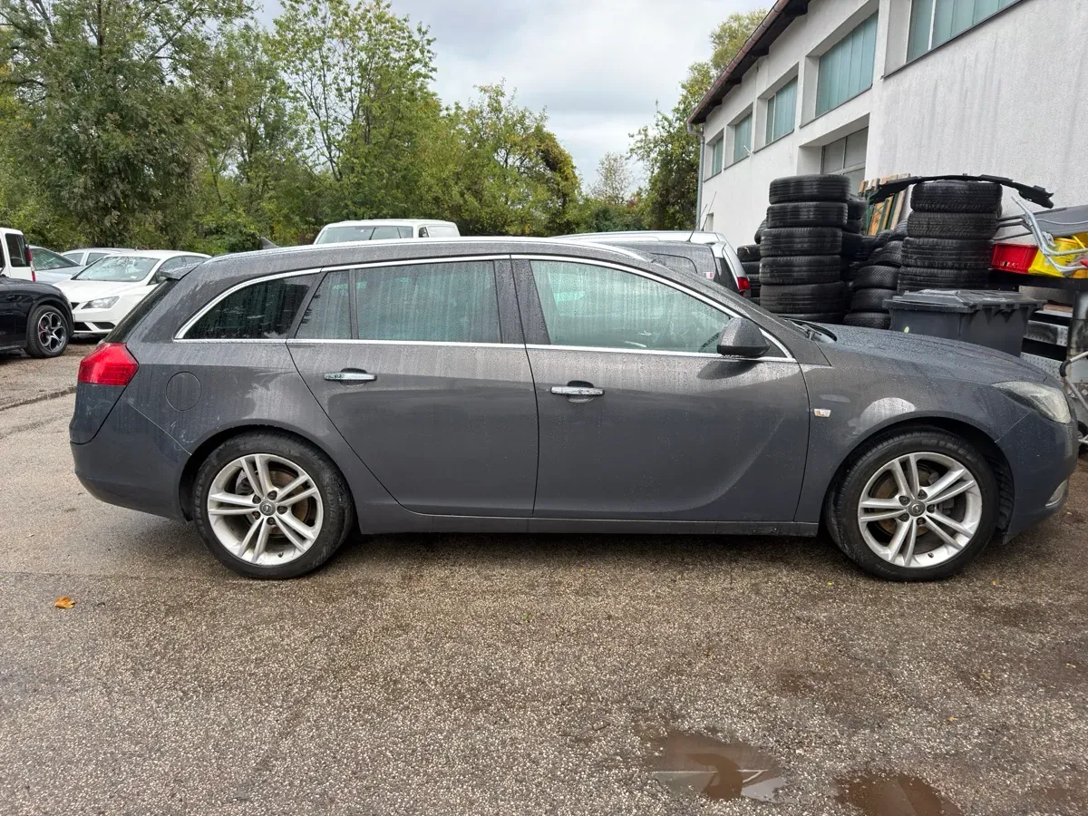 Opel Insignia 2013 photo 2