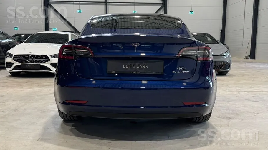 Tesla Model 3 2021 photo 4