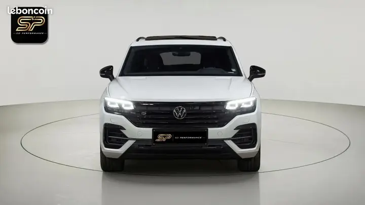 Volkswagen Touareg 2021 photo 2