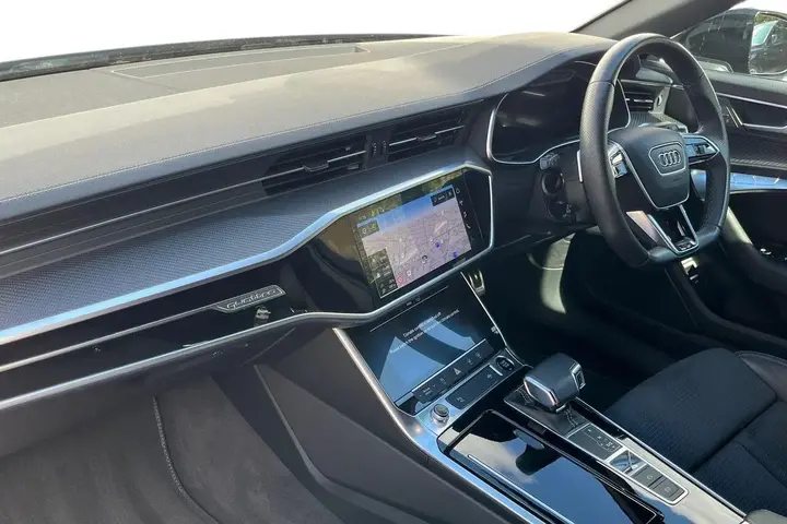 Audi A6 Avant 2023 photo 2