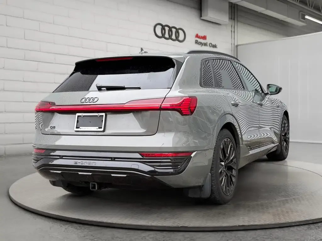 Audi Q8 E-Tron 2024 photo 5