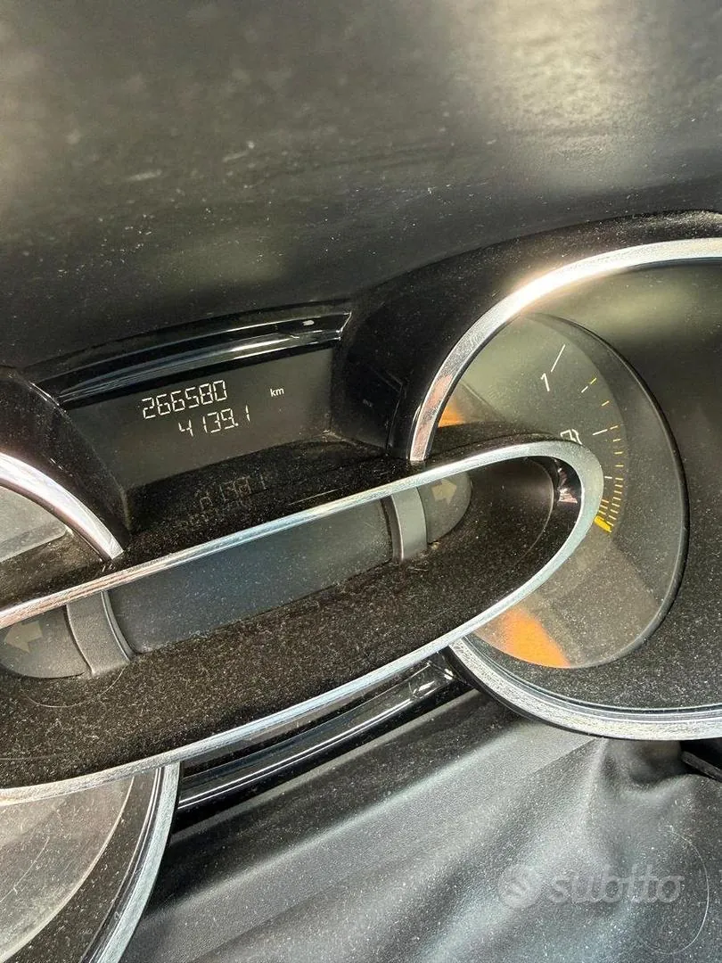 Renault Clio 2014 photo 5