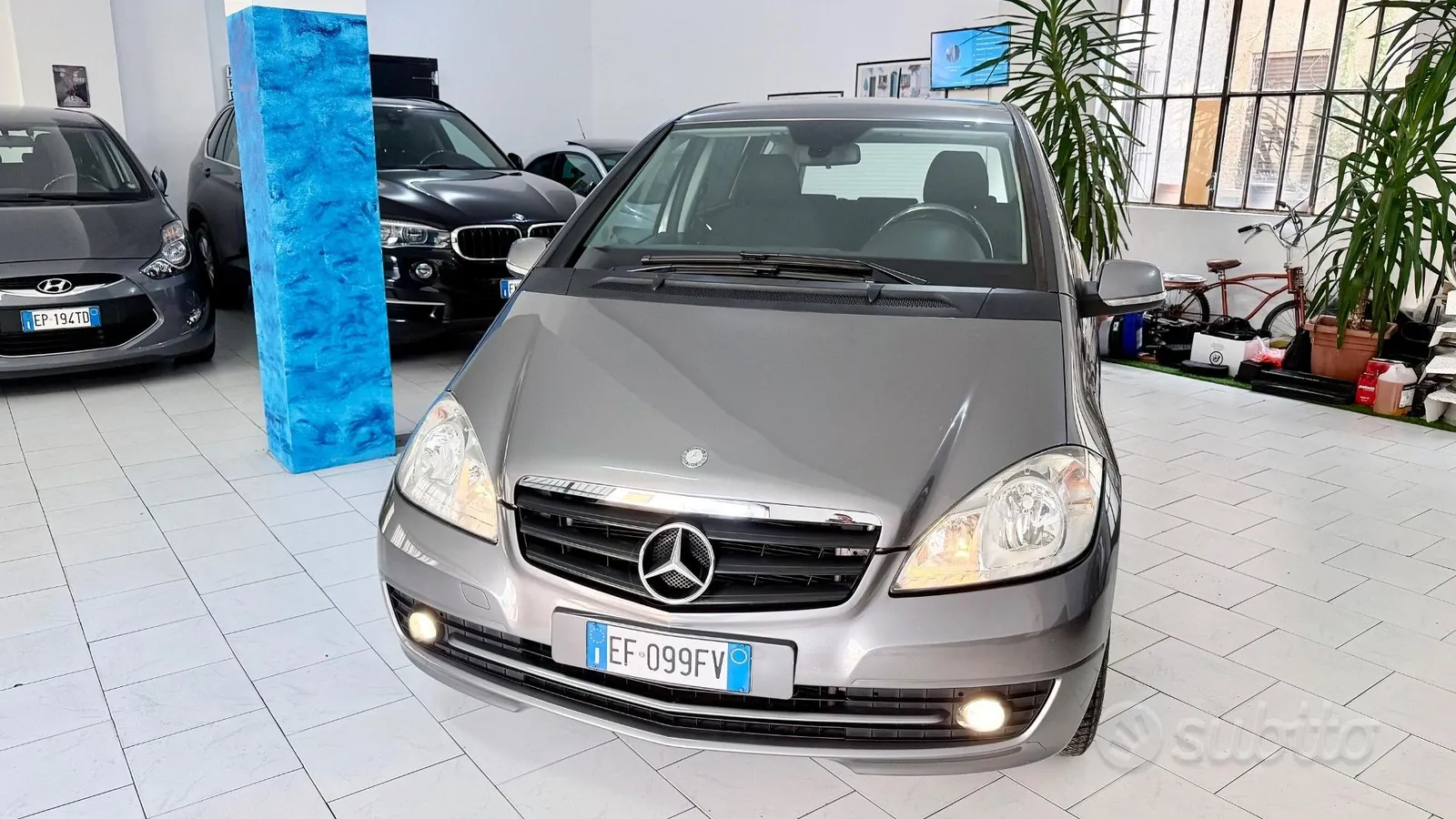 Mercedes-Benz A 160 2011 photo 2