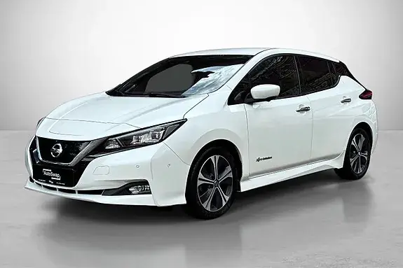 Nissan Leaf 2018 photo 2