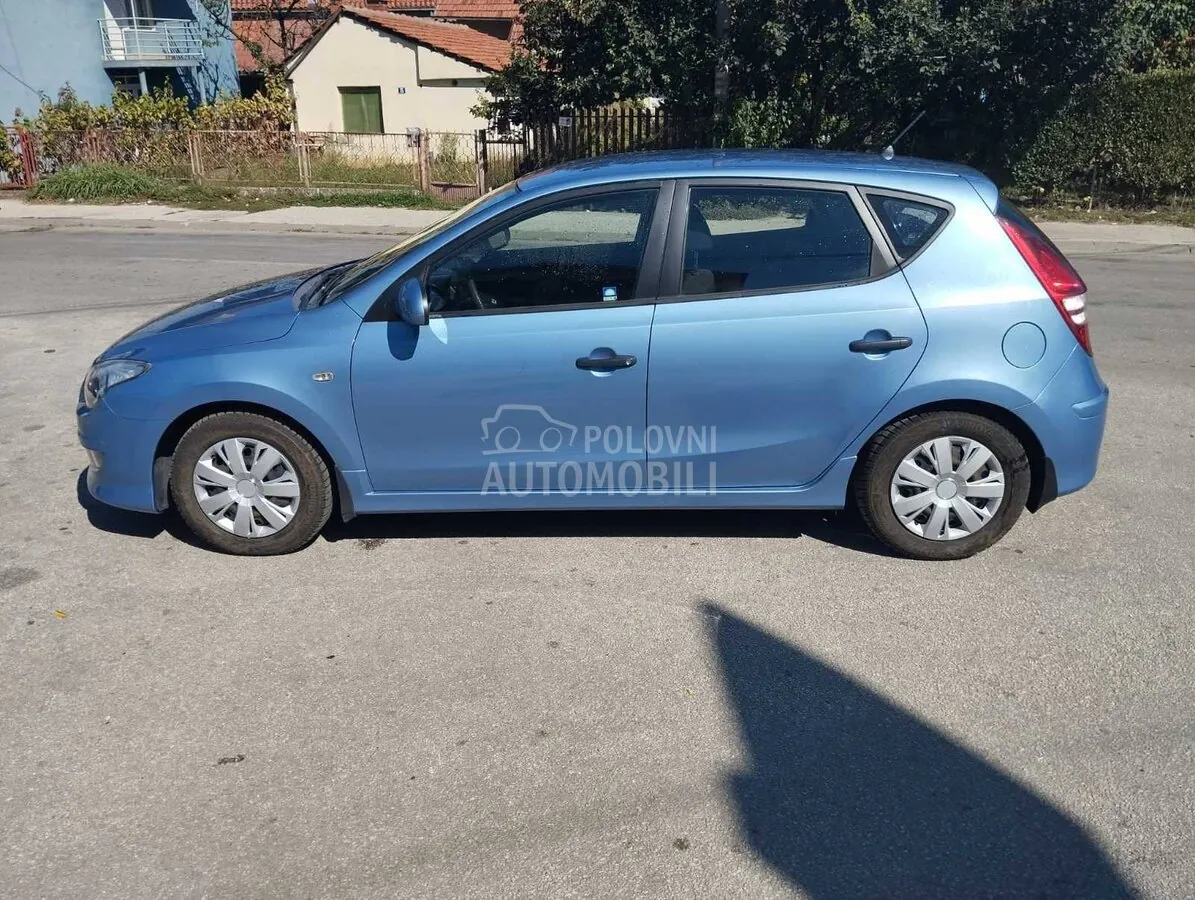 Hyundai I30 2011 photo 3