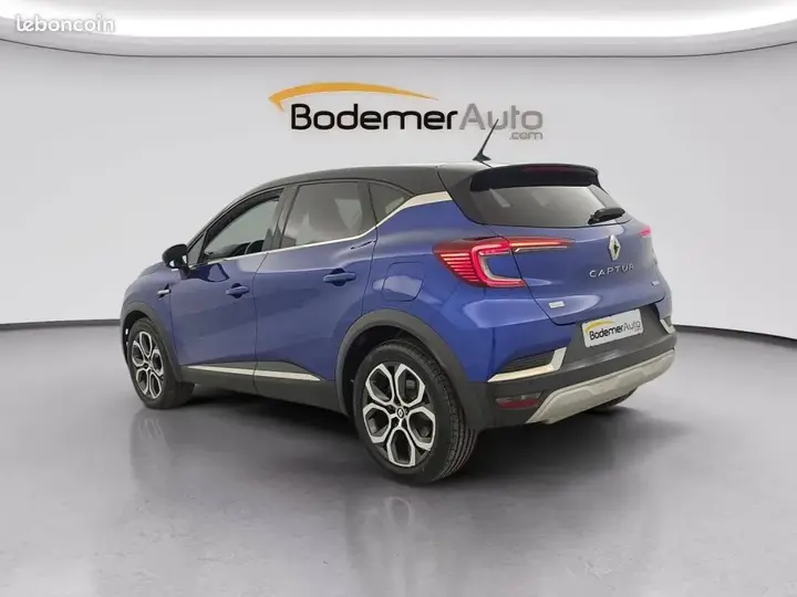 Renault Captur 2022 photo 3