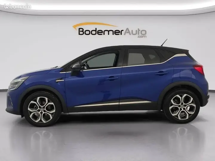 Renault Captur 2022 photo 2