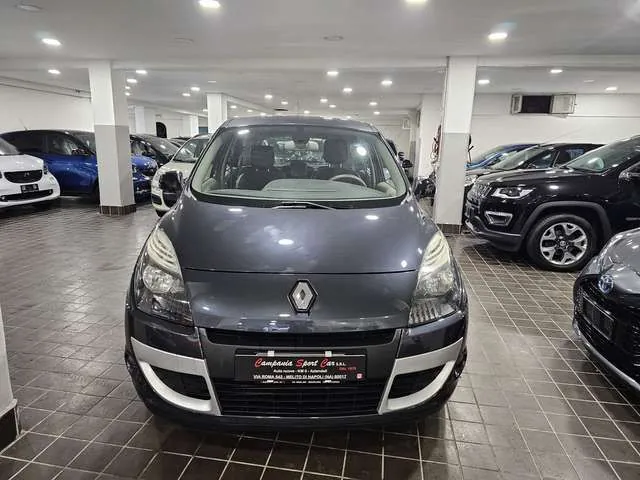 Renault Scenic 2011 photo 2