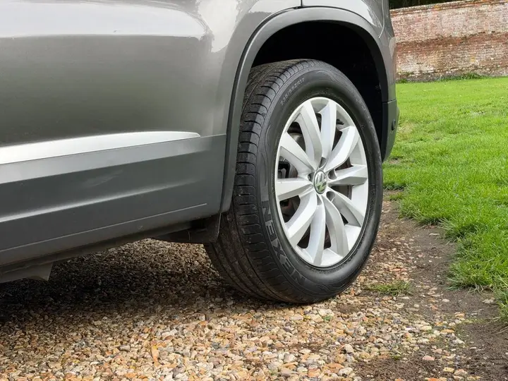 Volkswagen Tiguan 2015 photo 4