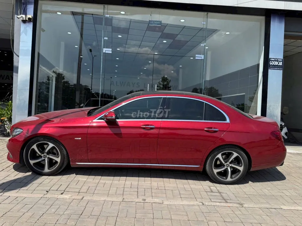 Mercedes-Benz E-Class 2019 photo 3