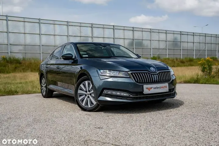 Skoda Superb 2022 photo 3