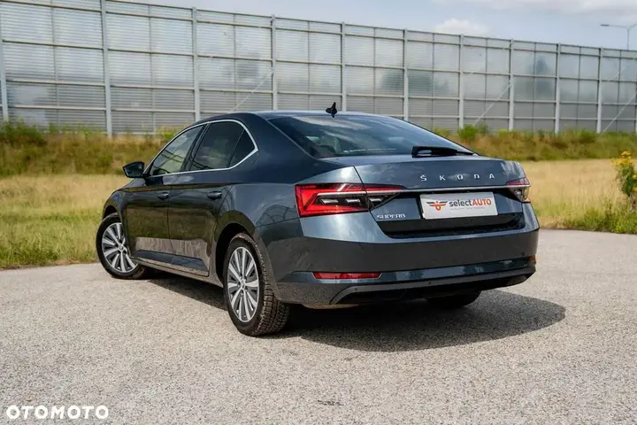 Skoda Superb 2022 photo 4