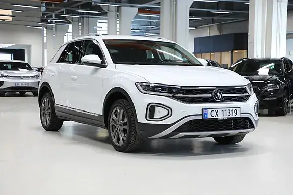 Volkswagen T-Roc 2023 photo 2
