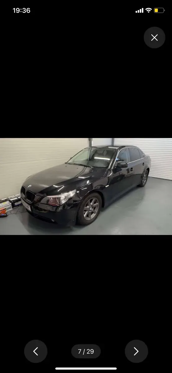 BMW 5 Series 2004 photo 2