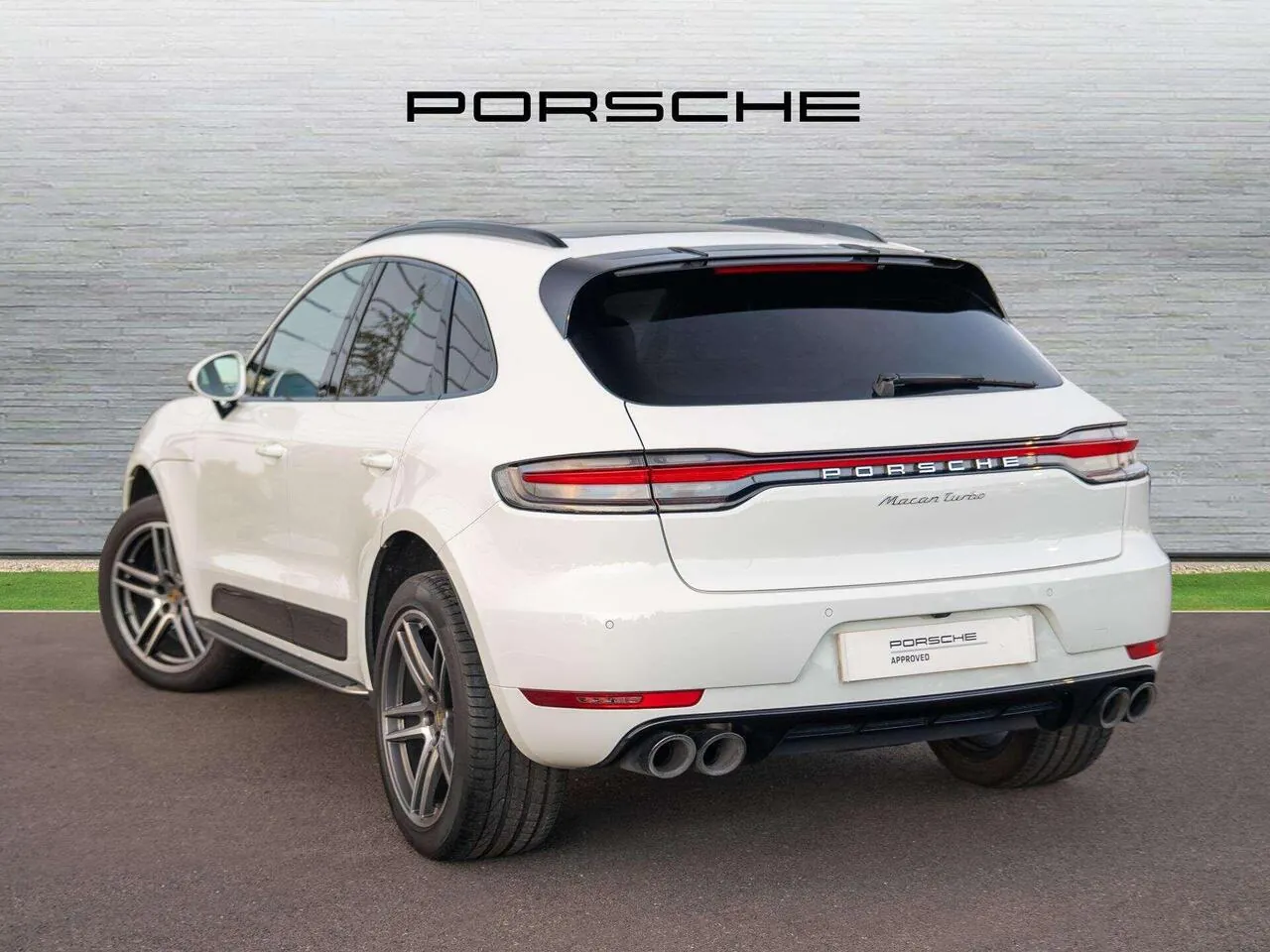 Porsche Macan 2021 photo 2