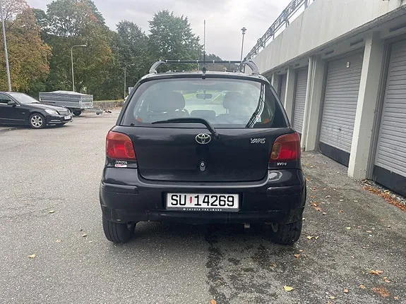 Toyota Yaris 2003 photo 5