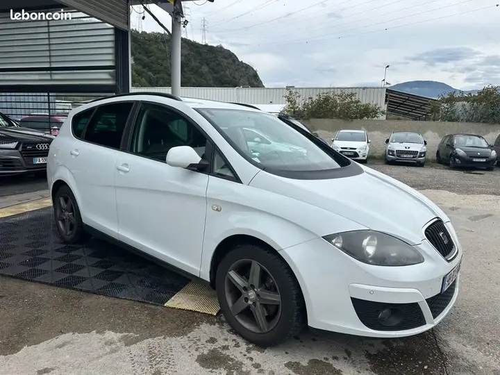 Seat Altea Xl 2014 photo 3