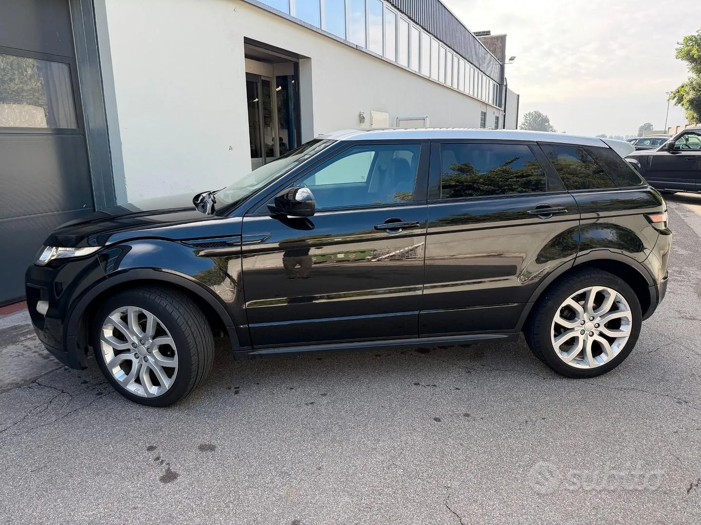 Land Rover Range Rover Evoque 2014 photo 2