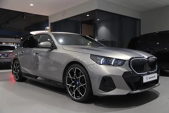BMW 550E 2025 photo 2