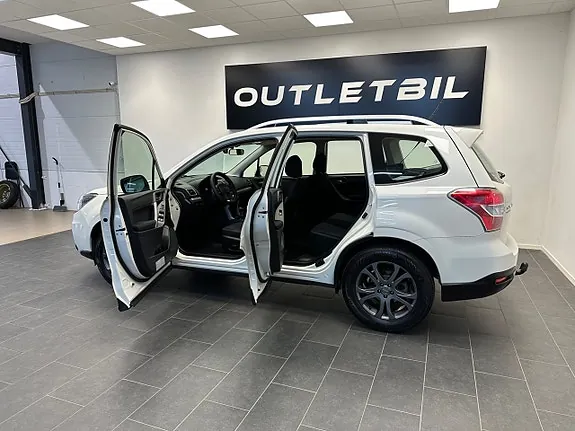 Subaru Forester 2015 photo 3