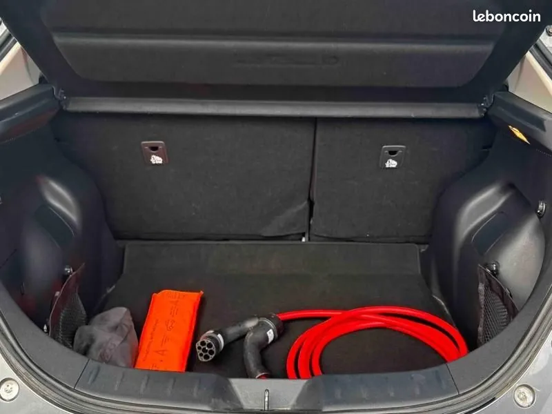 Nissan Leaf 2023 photo 5