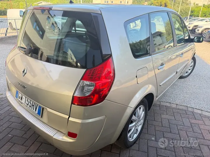 Renault Grand Scenic 2008 photo 5