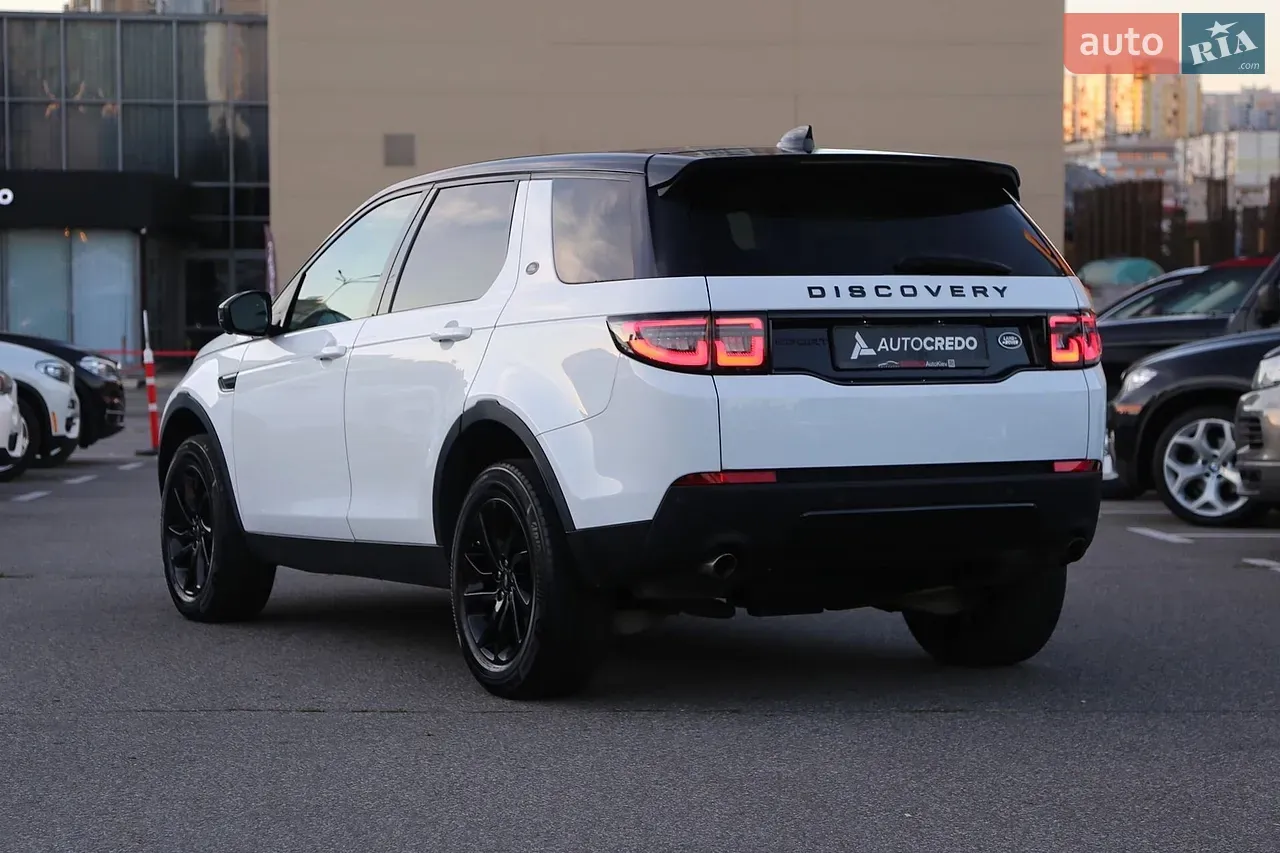Land Rover Discovery 2019 photo 5