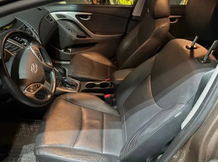 Hyundai Elantra 2014 photo 4
