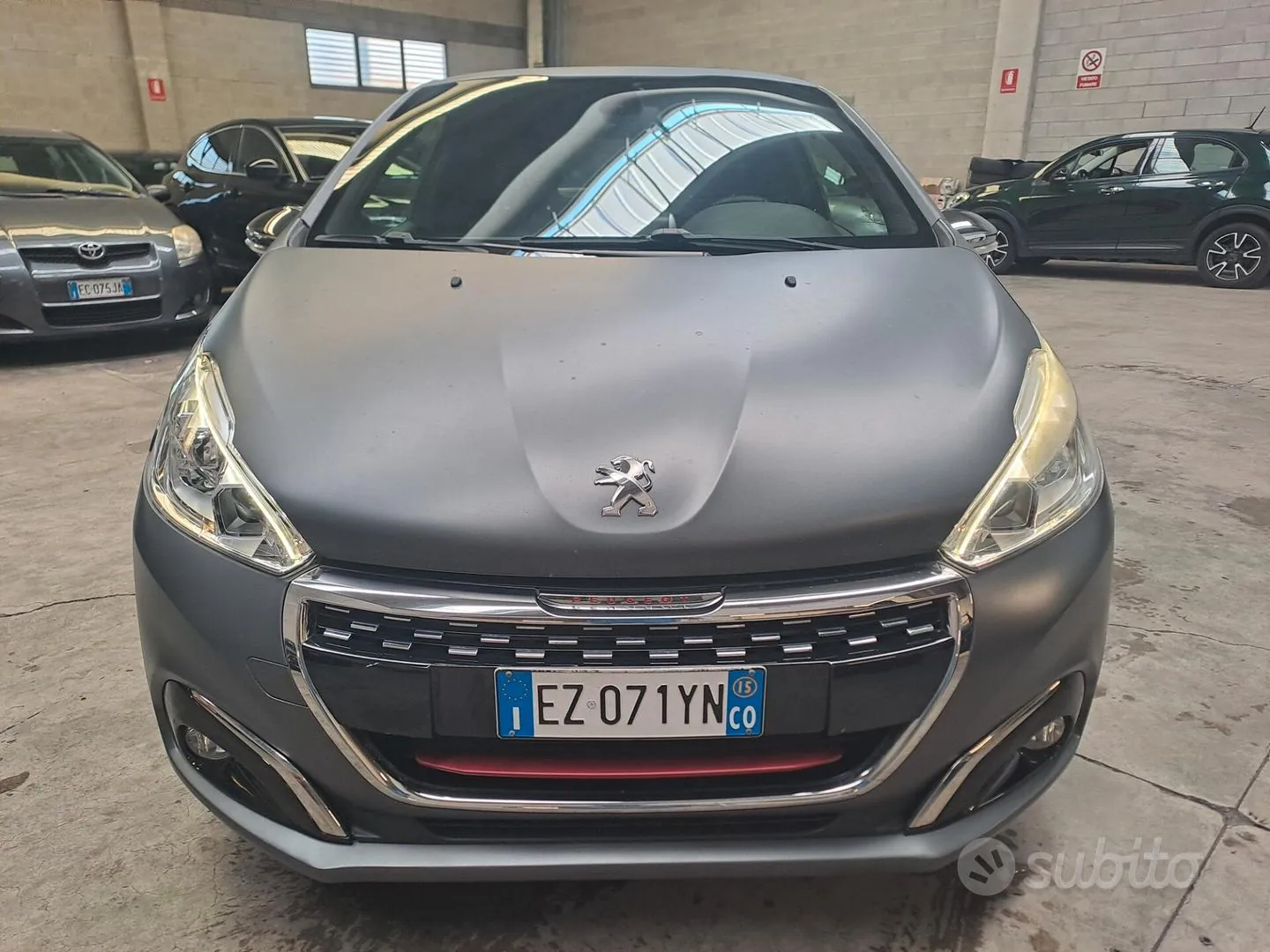 Peugeot 208 2015 photo 2