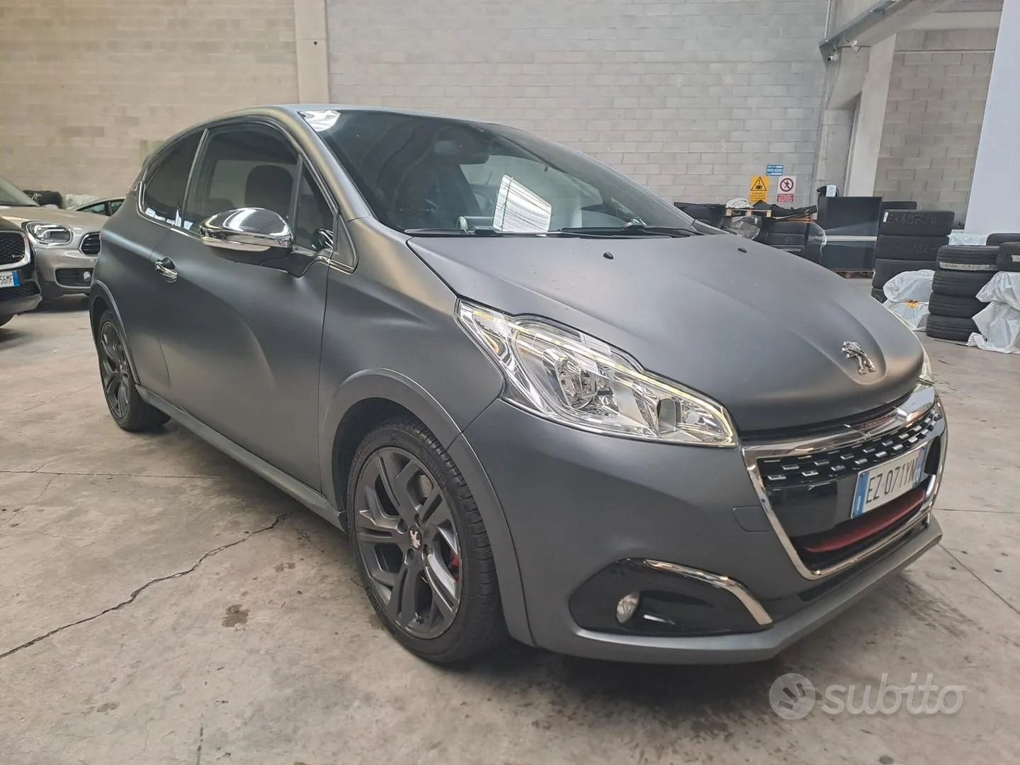 Peugeot 208 2015 photo 3