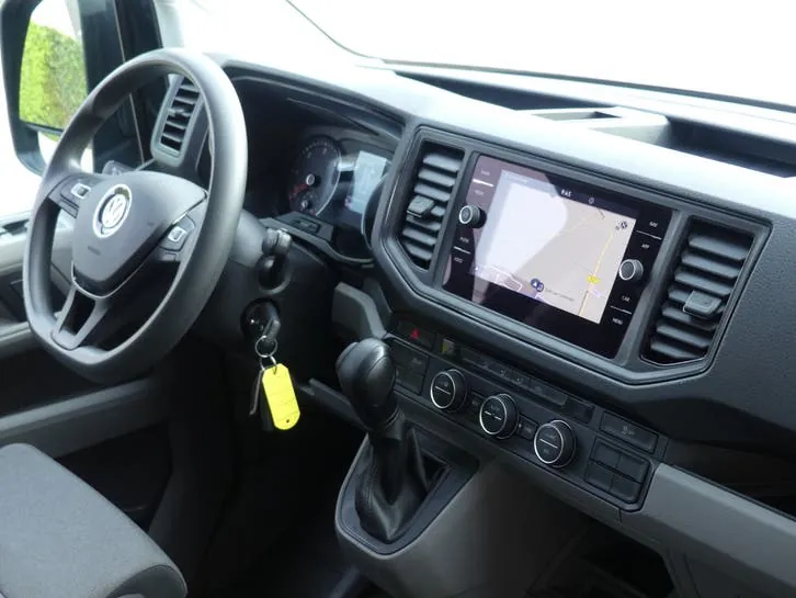Volkswagen Crafter 2024 photo 2
