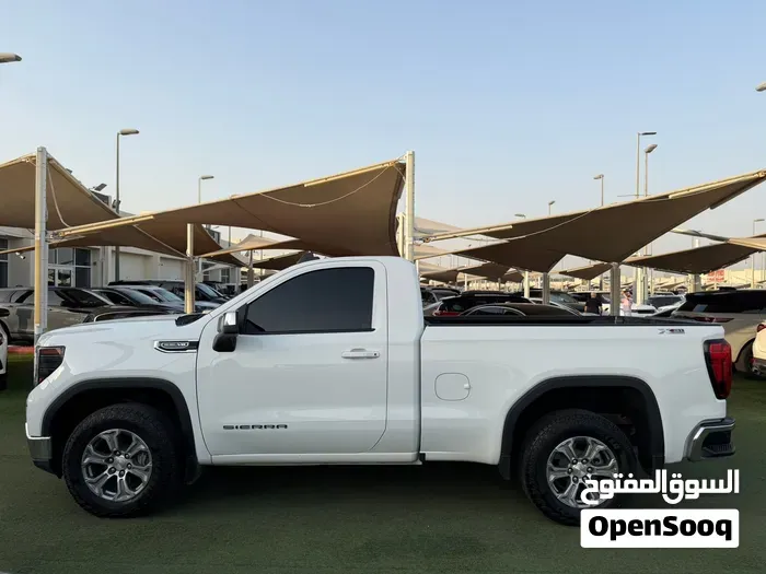 GMC Sierra 2025 photo 4