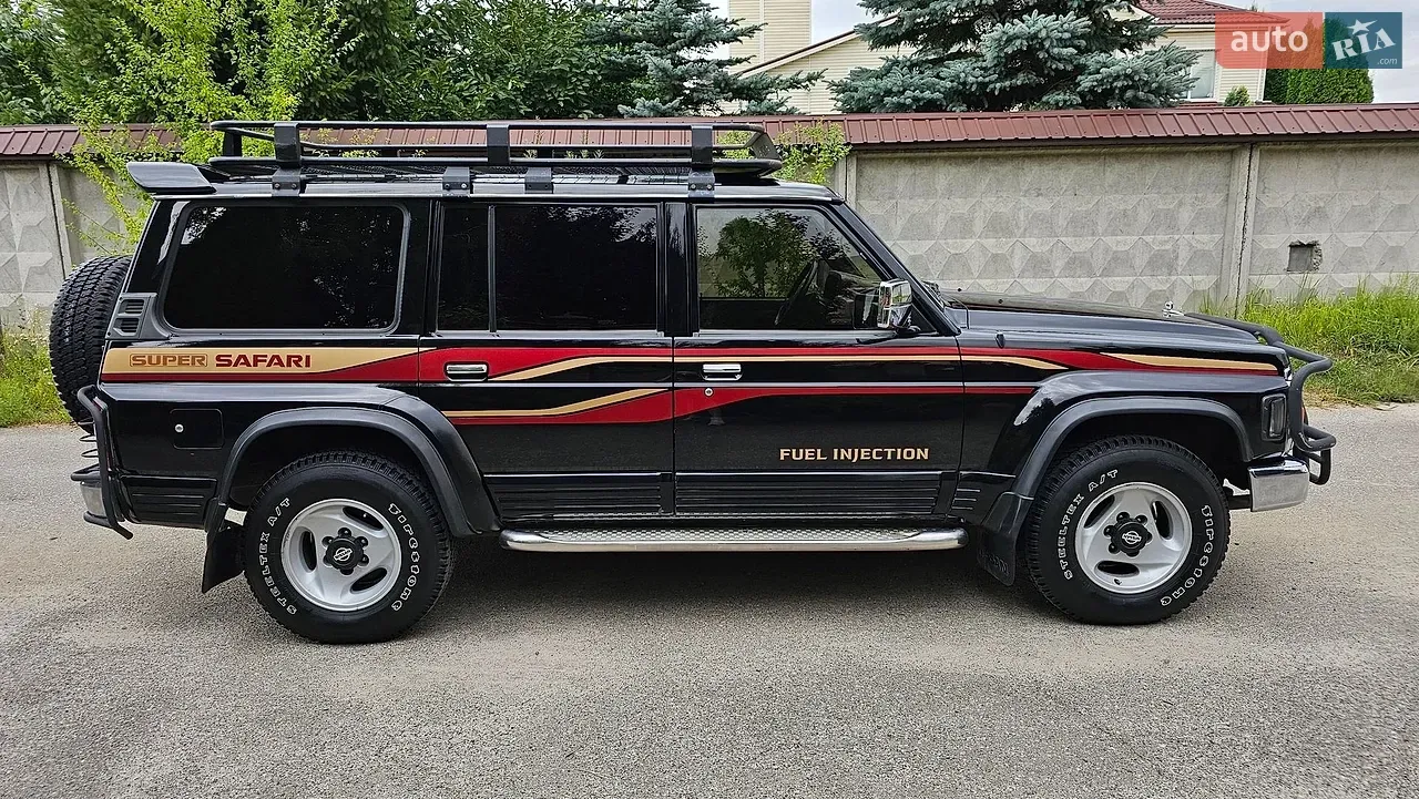 Nissan Patrol 1995 photo 2