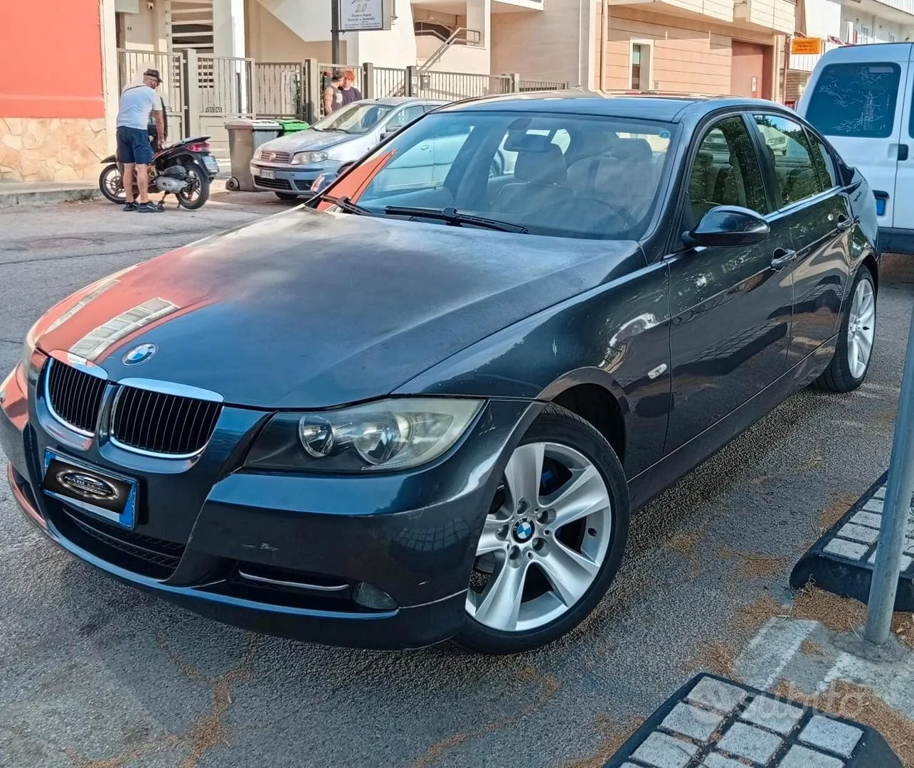 BMW 318 2006 photo 3