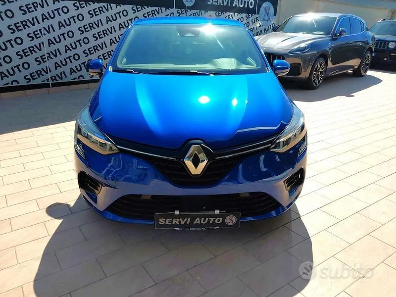 Renault Clio 2022 photo 2