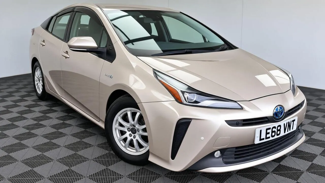 Toyota Prius 2019 photo 2