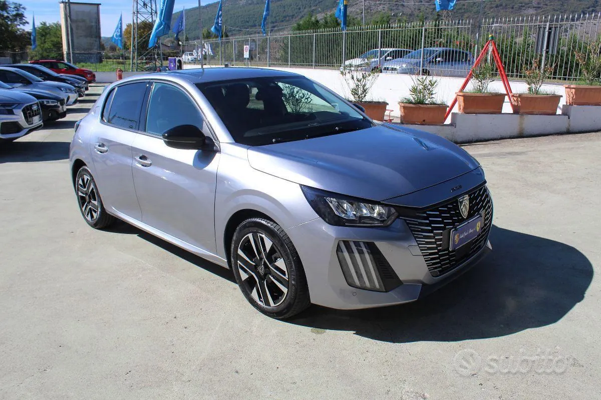 Peugeot 208 2025 photo 3