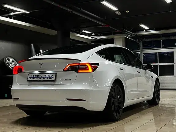 Tesla Model 3 2021 photo 5