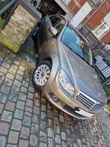Mercedes-Benz C 180 Cgi