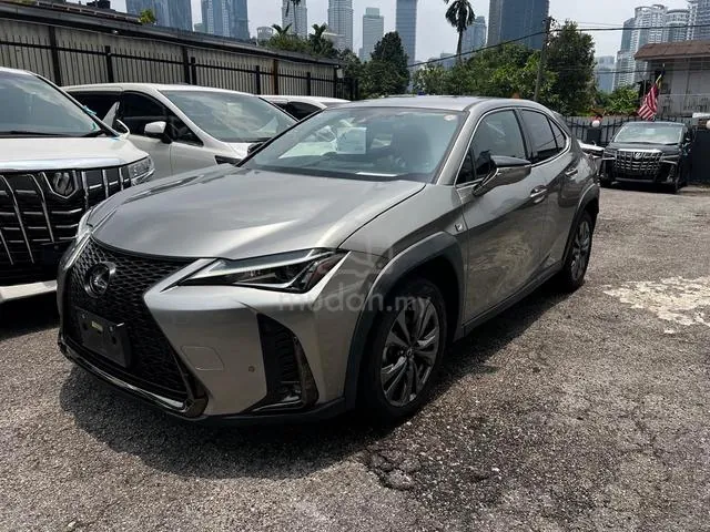 Lexus Ux200