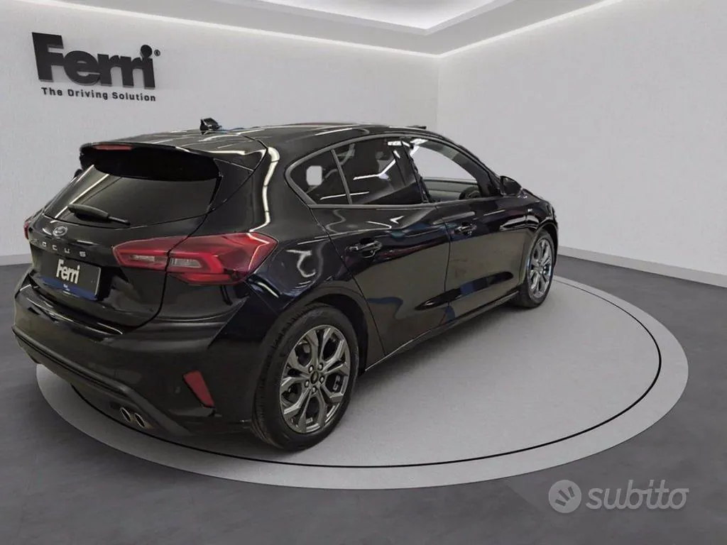 Ford Focus 2023 photo 5