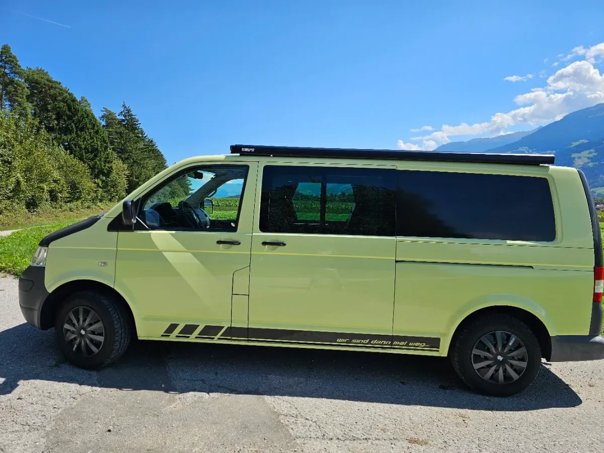 Volkswagen T5 2007 photo 2