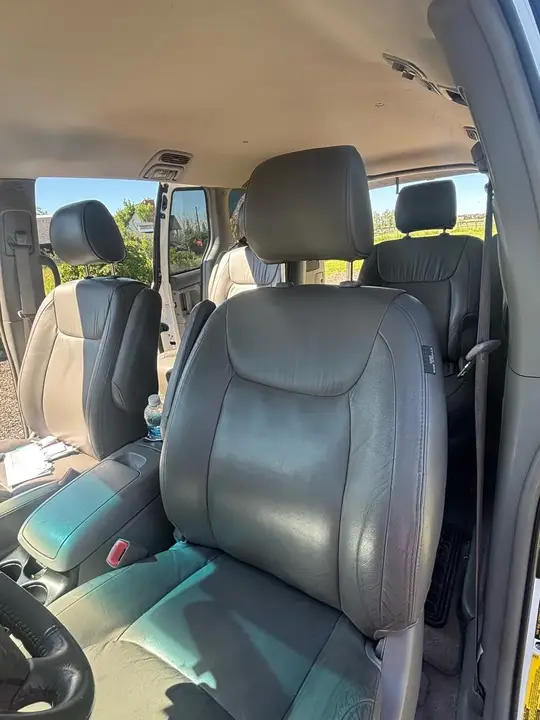 Toyota Sienna 2007 photo 2